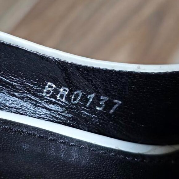 Louis Vuitton White Croc Embossed Leather & Leather MatchMake Block Heel Eur. 38 - Picture 16 of 16